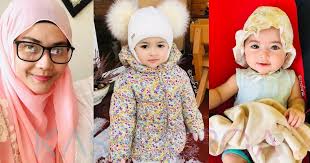 Sebuah disain digital, yang berjudul takdir bayi perempuan, ini didesain oleh yulius satria, dengan gaya vektor art dengan sentuhan manual terlebih dahulu. Banyakkan Baca Surah Ar Rahman Masa Hamil Rahsia Wanita Ini Dikurnia Anak Comel Kashoorga