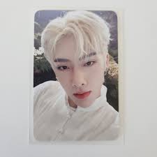 Enamel Pin/keychain Display Frame Yarnie Dream House Enamel Pin And Charm  Set