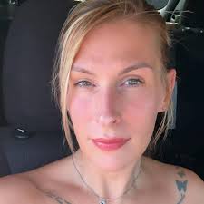 Christina Harless's Instagram, Twitter & Facebook