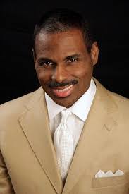 Duane Nathaniel's Instagram, Twitter & Facebook