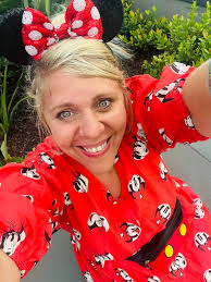 Is one person staying off Disney property cheaper?