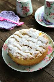 La pastiera di riso è una variante della classica pastiera napoletana dove il grano viene sostituito dal riso. Crostata Di Riso Cremosa