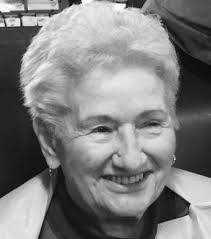 Clara Upton's Instagram, Twitter & Facebook