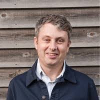 Darren Leach's Instagram, Twitter & Facebook