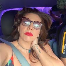 Raisa Flores's Instagram, Twitter & Facebook