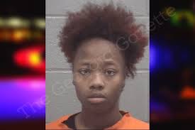 Khadijah Hampton's Instagram, Twitter & Facebook