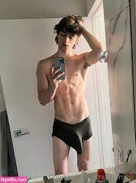 frankierossi / itsfrankierossi Nude Leaked OnlyFans Photo #12 - Fapello