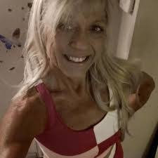 Alissa Hopkins's Instagram, Twitter & Facebook