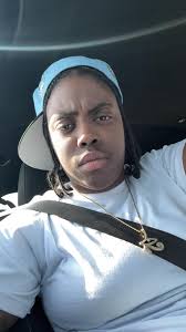 Are there any nice looking ladies here with 0 tats 🤔 looks like they're  extinct 😩