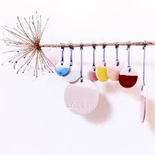 Groupe de mots fonctionnant comme un verbe. Ventes De Noel Et De Createurs Marie Claire
