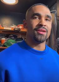 Jalen Hurts says he an A.J. Brown have talked & will continue to talk,  describes their relationship as in 'a great place.', As for his current OC  Kevin Patullo, didn't have much to say 🫠