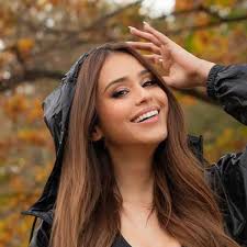 Yanet García presume sus encantos en un atrevido video