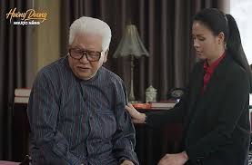Ban đầu, khán giả nghĩ rằng có lẽ do tình nghĩa nuôi. Trá»±c Tiáº¿p Phim HÆ°á»›ng DÆ°Æ¡ng NgÆ°á»£c Náº¯ng Táº­p 10 Pháº§n 2 Chau Váº«n Con Sá»'ng