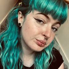 barefoot cuntessa (@twilightscone)