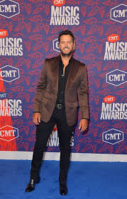 Luke Bryan And His Wife Caroline Light Up The Red Carpet Mike Coppola Getty Images Cmt Music Awards Luke Bryan Cmt Music