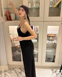 İrem Haznedar Kimdir? Blok3ün Sevgilisi İrem Haznedar Kaç Yaşında ve  Nereli? - Manisa Kulis Haber | Son Dakika Manisa Haber