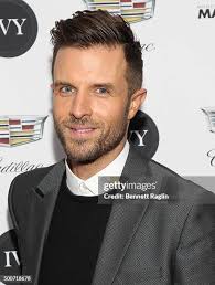 100 Photos & High Res Pictures