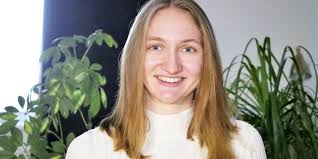 Mit der bachelorarbeit und in dem nach fertigstellung der arbeit stattfindenden abschlusskolloquium zeigt der/die studierende, dass er/sie in der lage ist, innerhalb. Die Biologie Studentin Sarah Viktoria Greiner Spurt Der Heimischen Eidechsenfauna Nach Unterkarntner Nachrichten