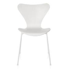 Bis zu 11 stühle verfügbar. Fritz Hansen Serie 7 Stuhl Monochrom Connox Shop