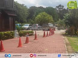 What started as a small hut eatery has now grown into a large franchise operation and rumah makan cibiuk can now be found in bigger cities like jakarta and. Dj Islamik Afedjislamik Twitter