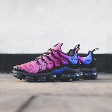 Insidesneakers Nike Air Vapormax Plus Team Red Hyper Violet Ao4550 001 Casual Shoes Women Nike Fashion Sneakers Nike