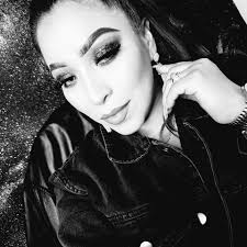 That jungle made me go harder , that jungle turned me into a monster ✨