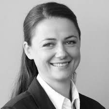 Julia Schill's Instagram, Twitter & Facebook