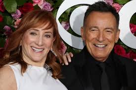 This summer, the couple will celebrate another wedding anniversary, marking 28 years of marriage and even more working together in music. Bruce Springsteen And Wife Patti Scialfa Hang On David Geffen S Luxury Yacht