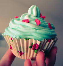 Pin Von Ivy Ges Auf Cupcake Hubsche Cupcakes Cupcakes Leckere Cupcakes