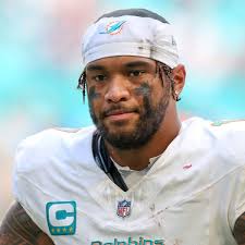 Dolphins rumors: Tua Tagovailoa has 'lost his superpower' amid disastrous  2025 start