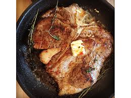 Reteta de tocanita de vita cu usturoi reprezinta un preparat delicios pe care va recomandam sa il incercati. T Bone La Tigaie Cu Unt Si Usturoi