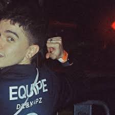 Stream Tom Lopes music