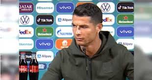 C羅擁有自己的香水品牌，並曾在instagram展示香水時也配戴上了rolex gmt ii全鑽腕表，令人難以忽視。 圖 / 翻攝自instagram。 足球 葡萄牙 日本 K8dvapa8wg9v M