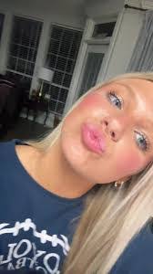 Ashley Rayborn's Instagram, Twitter & Facebook