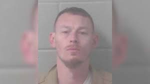 Escaped inmate spotted by citizen, held at gunpoint until deputies could  arrest him