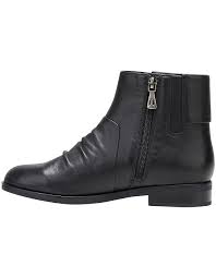 From mens boots to dress shoes to active men's sneakers and mens slippers, we've got footwear for every style and occasion. Hush Puppies Buy Hush Puppies Shoes Online David Jones Harriet Boot