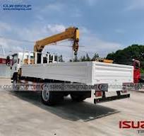 Isuzu npr 4x4 boom crane truck with 5 ton crane