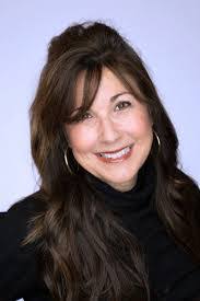 Monique Wood's Instagram, Twitter & Facebook