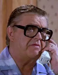 Omg!!! I just realized that Jerry from the Tom Brady Roast is Jerry  Seinfeld from the show!!!! 🤡