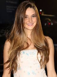 Shailene Woodley With Long Hair Shailene Woodley Hair Long Hair Styles Shailene Woodly