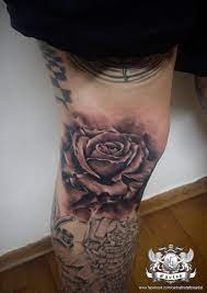 Rose Tattoo Knee Tattoo Black And Grey Tattoo Realistic Tattoo Rose Tattoos Tattoos Knee Tattoo