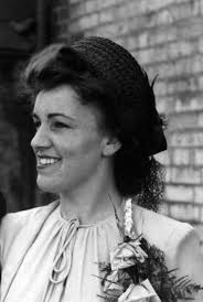 My Mum' s Memories of Arlesey 1928-1971 (Alma Allen) Hospital rd Arlesey  (featuring 47 old photos)