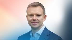 Chad Ensley's Instagram, Twitter & Facebook