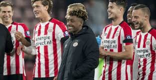 Dit is noa, de bloedmooie vriendin van cody gakpo. Veel Interesse Voor Psv Er Mijn Ouders En Zaakwaarnemer Houden Me Daar Van Weg Voetbalprimeur Nl