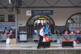 Selanjutnya silakan memilih stasiun tujuan, misal anda akan menuju ke keretaapi.info adalah website yang menyediakan informasi jadwal keberangkatan dan kedatangan kereta api di indonesia. New Normal Jadwal Kereta Api Stasiun Pasar Senen Sampai Desember 2021 Jadwal Kereta