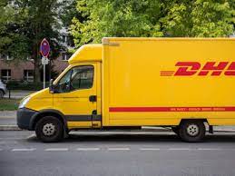 Ihr paketversand mit dhl paket. Dhl Sucht Foto Des Jahres Und Bekommt Fehlverhalten Seiner Fahrer Aufgezeigt Auto