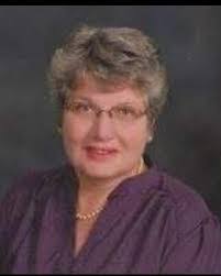 Cassandra Dowling's Instagram, Twitter & Facebook