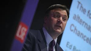 Ed Balls calls for emergency tax cut amid grim retail data