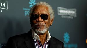 Morgan Freeman beschuldigd van ongewenste intimiteiten; Bavaria  'geschrokken van beschuldigingen'
