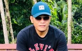 Sok dewasa lho, lho aja masih sifatnya kayak anak kecil, cuiihh. Gus Miftah Bongkar Fakta Mengejutkan Soal Video Ceramah Pendosa Dihiasi Foto Nissa Sabyan